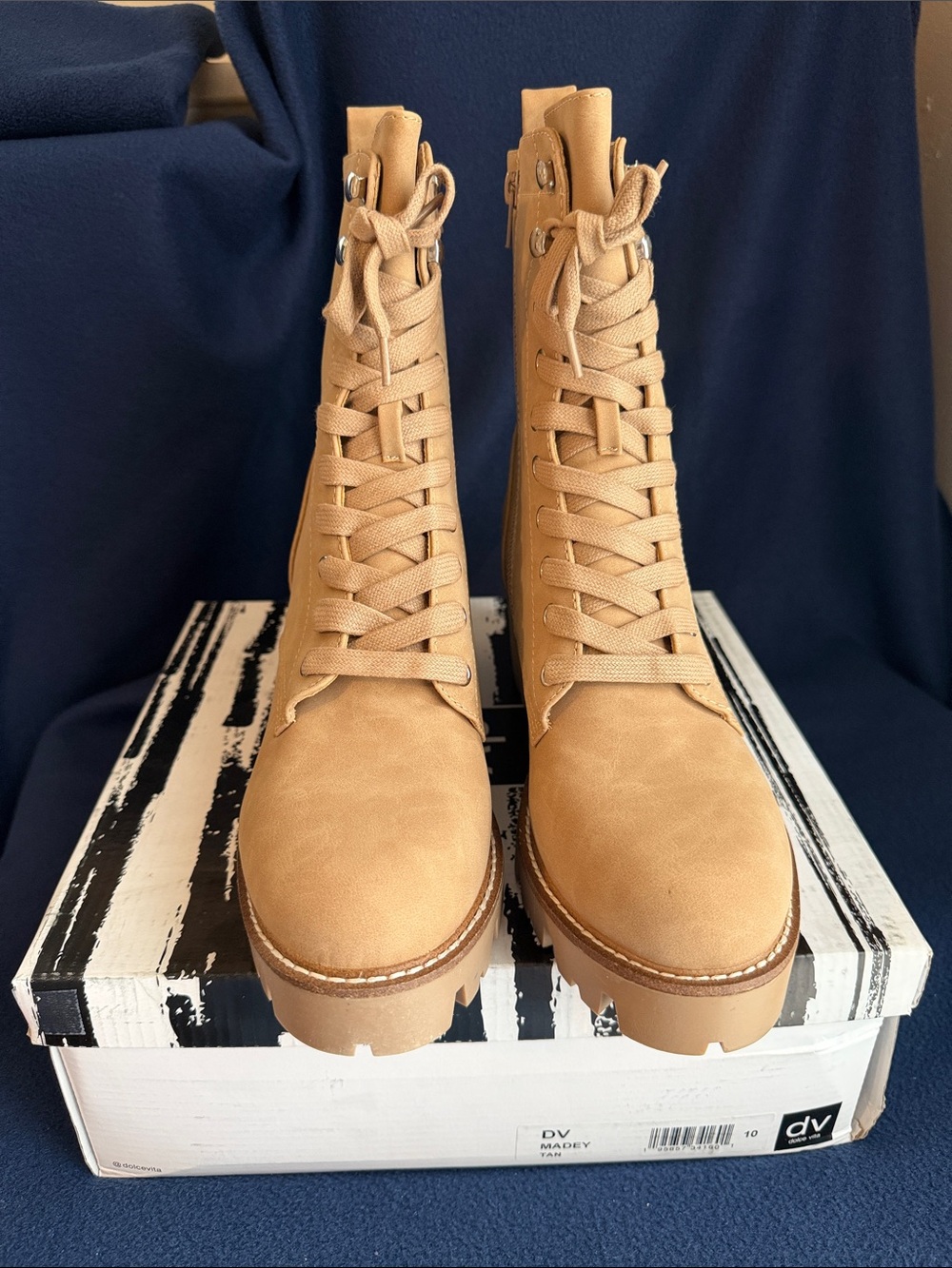 DV by Dolce Vita Tan Lace-Up Platform Combat Boots Sz10 P784@SS
